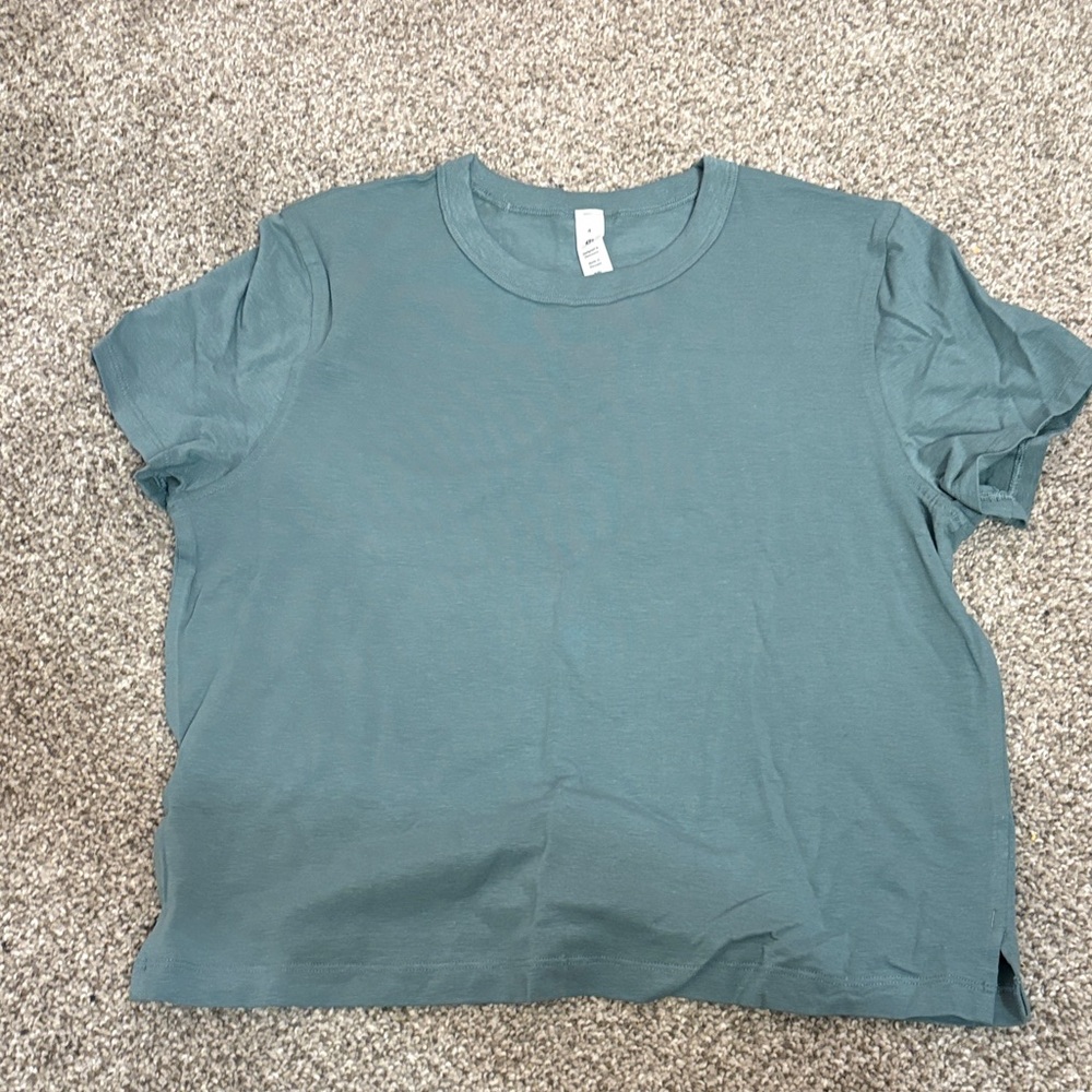 Lululemon Classic Fit Cotton Blend Tee